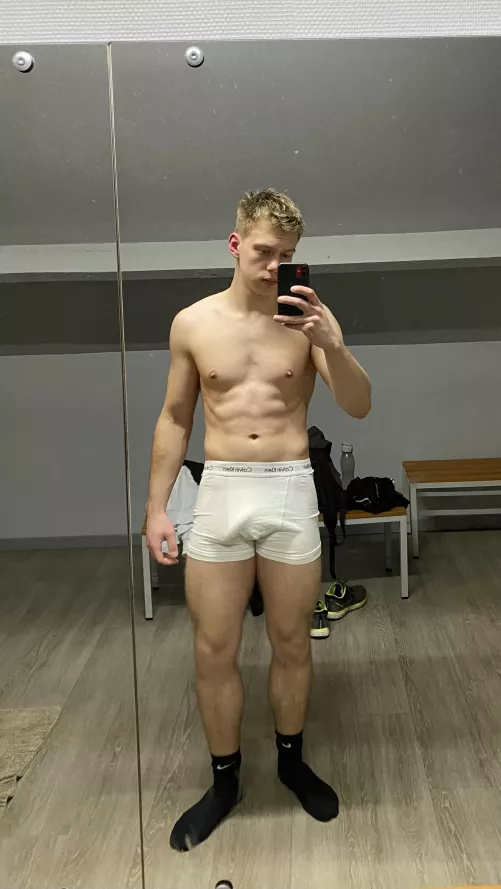 Being soft in the gym be like by Efficient-Arrival854