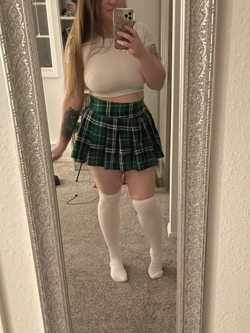 Covered but still busty by DaddysBrittany