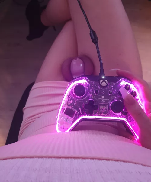 Cum play with me ? 😈 by throwaway_bunny_69