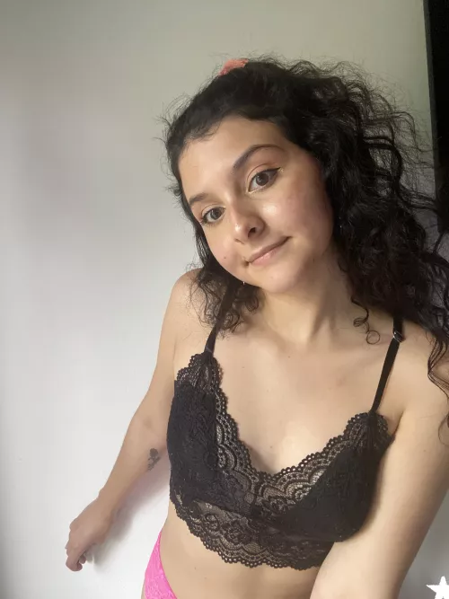 Currently horny... 😏 by hameesvx