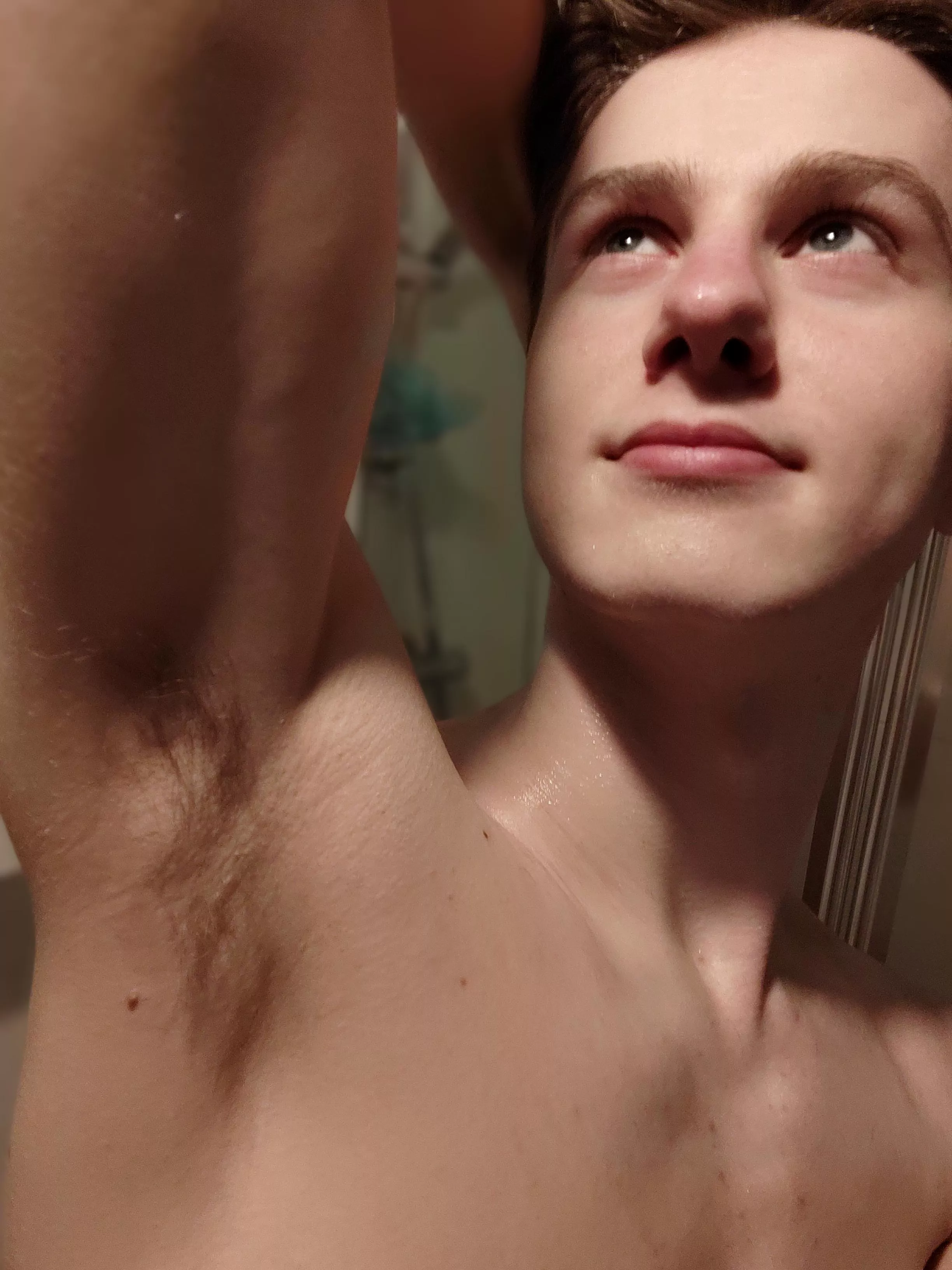 Darker looking hair at the moment posted by throwawaynameboyo