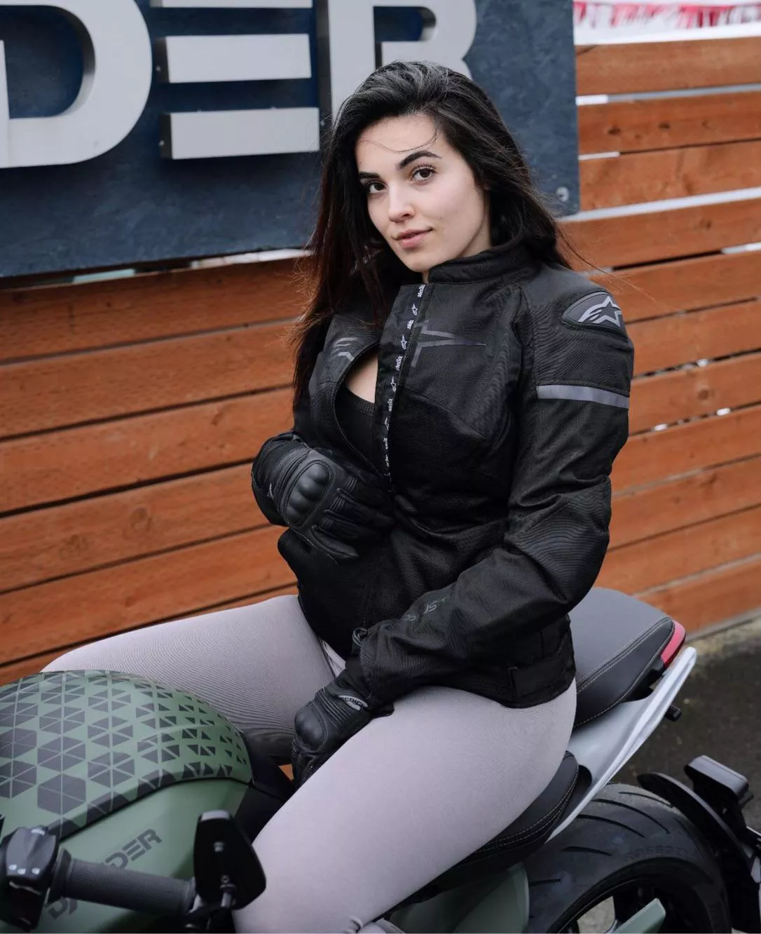 Eva Silver posted by sonicthehornhog