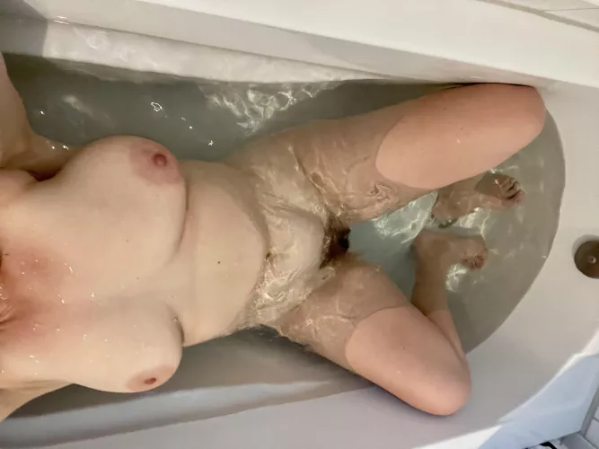 F43 5’4 165 vacation bathing by EndlessNumberedDaze