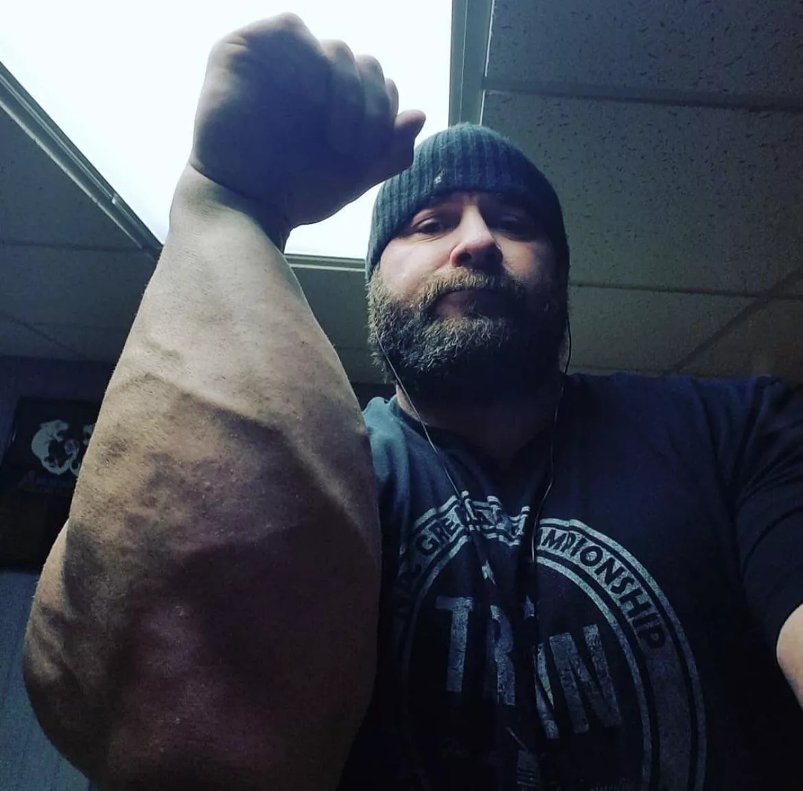 Forearm is feeling strong. 18.9 inches. posted by EddieBot123456542