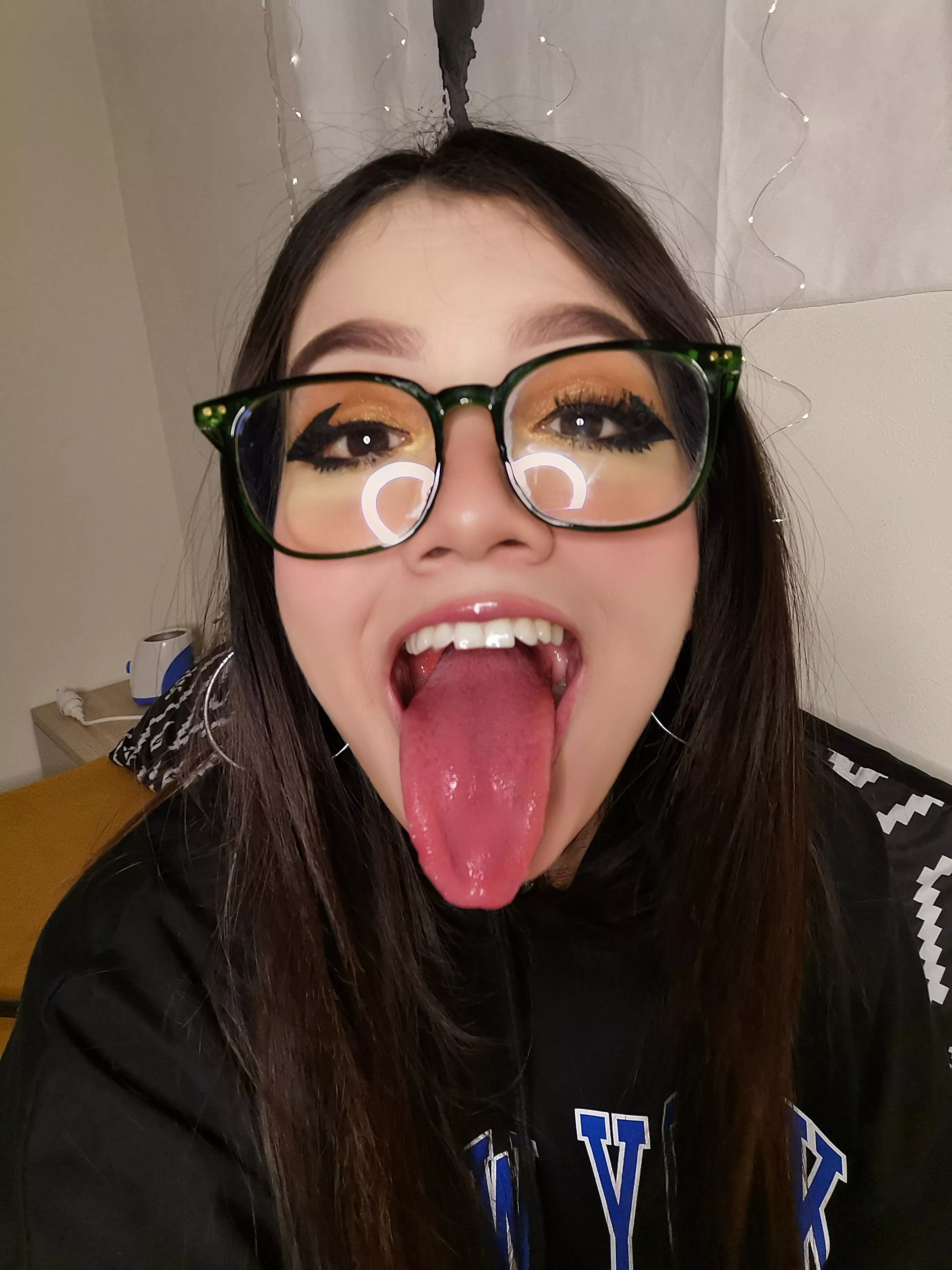 Gimme that cum! posted by SeparateAd7167