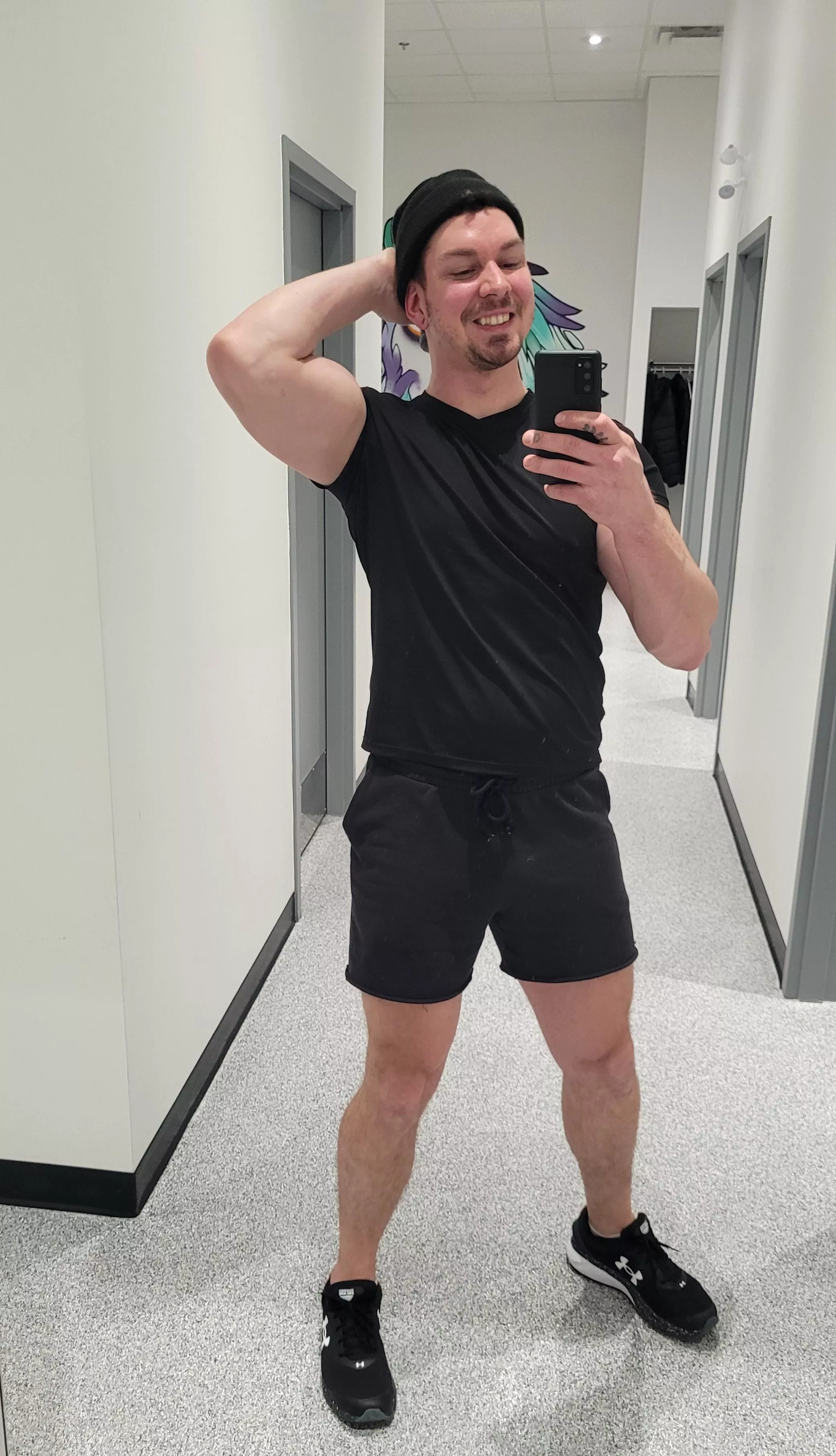 Happy friday y'all!! I hope that everyone has a lovely weekend ☺️ posted by DeepFriedHooker