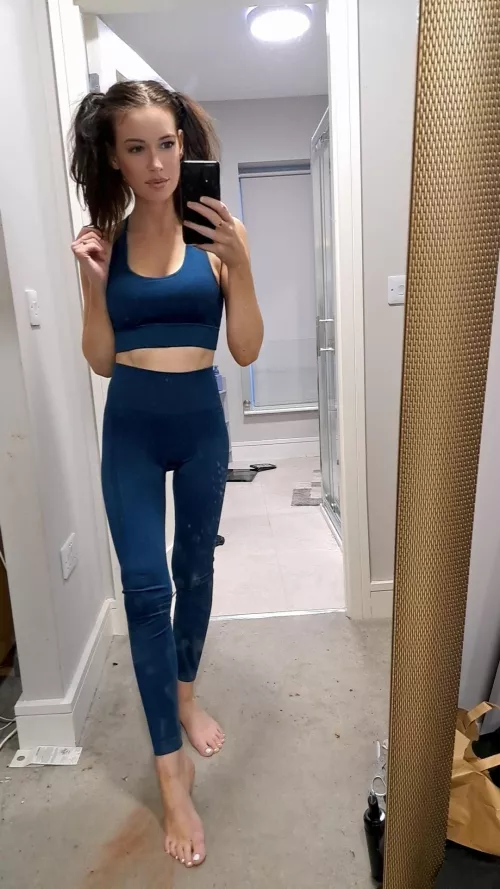 Harley Quinn vibes by No-Cherry-9481