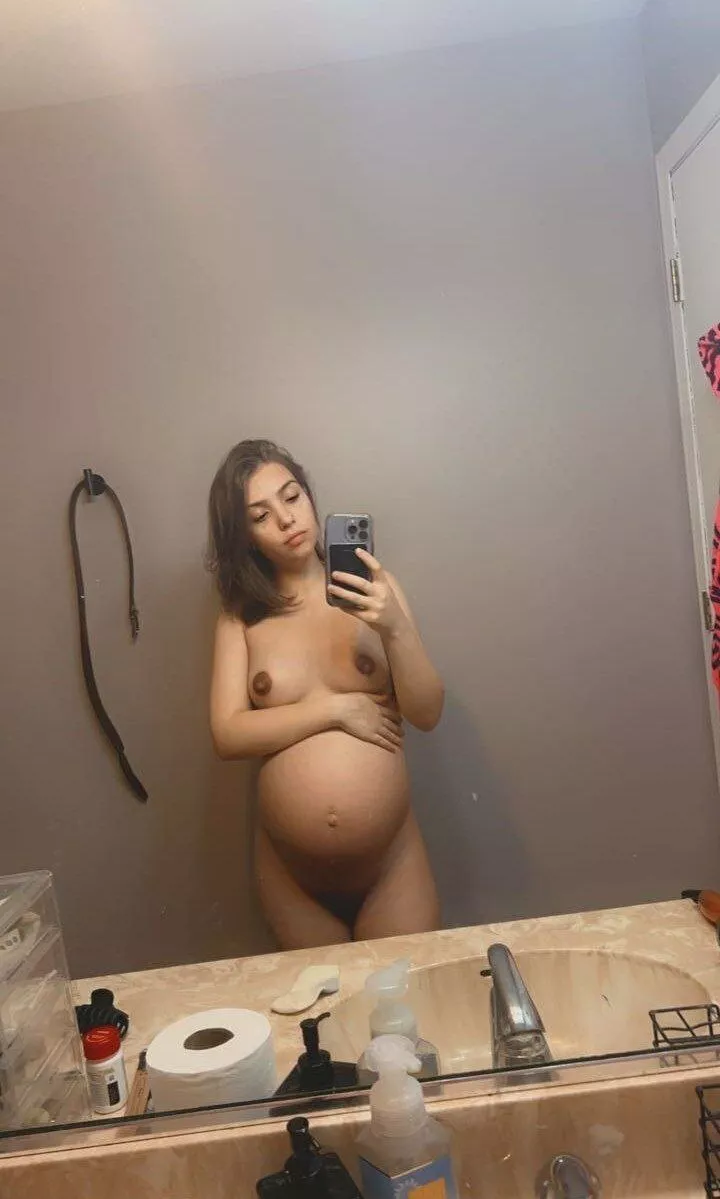 hey 😙 posted by gotcreampiedx