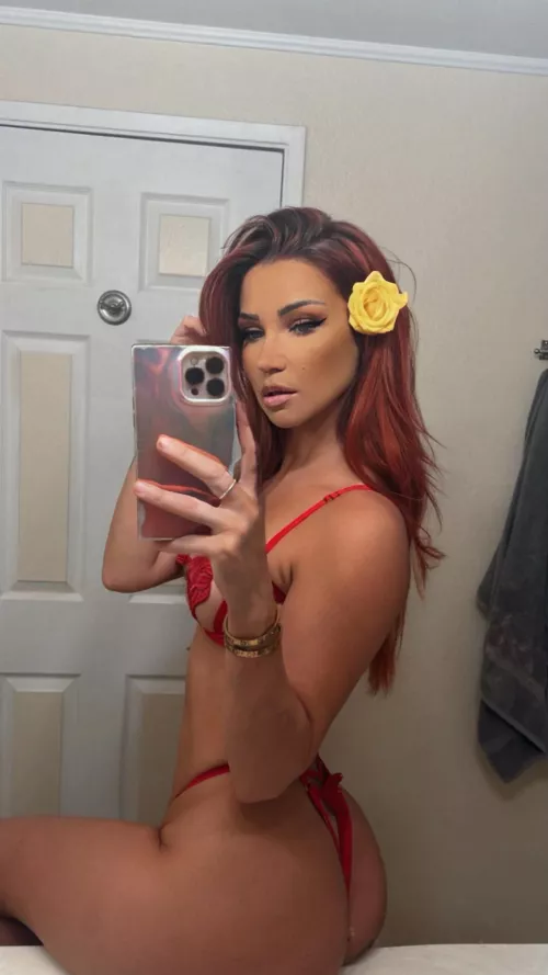 Hi! I’m a newbie on here but come chat with me tonight @Milanaa_moon ❤️😘 by milanaamoon