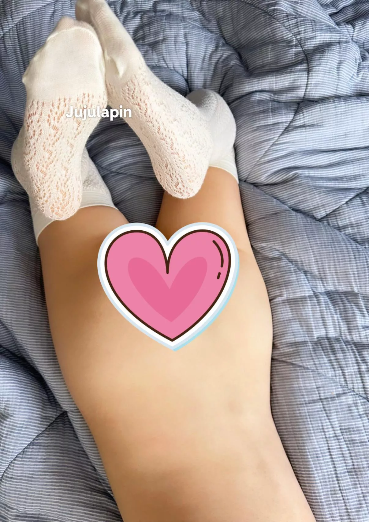 I am in love with these socks 😍 posted by jujulapin