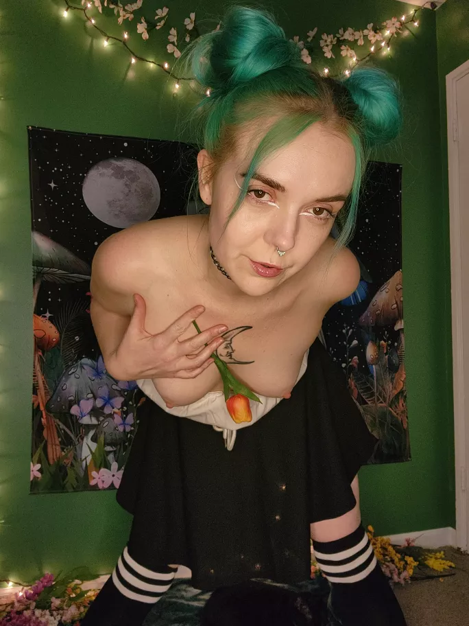 I get so horny when it's warm outside posted by asteria_faye