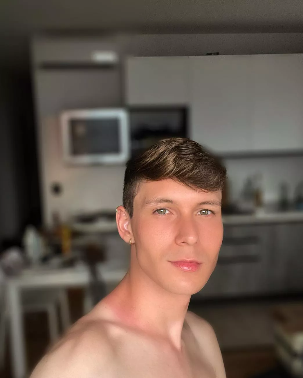 I miss summer 🥹 posted by flhn