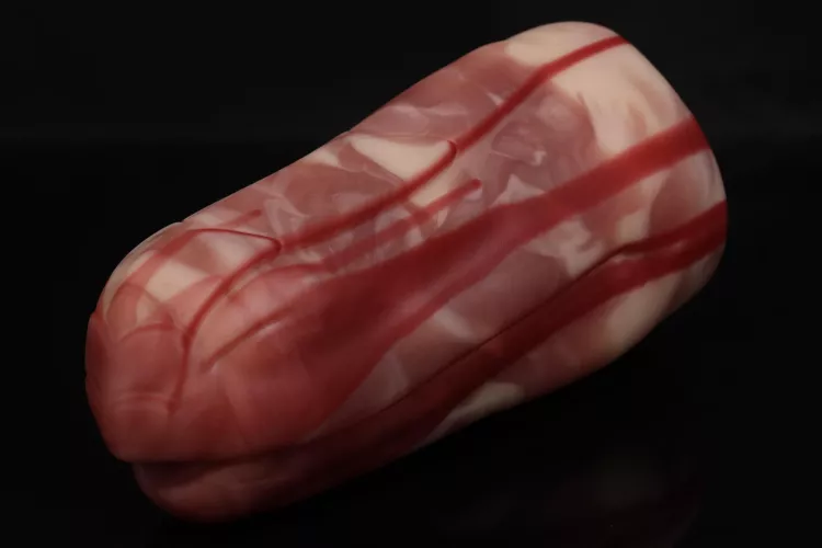 I snagged me a meaty muzzle with red drip In todays drop! It looks cool, can’t wait to put it to use! by Hoof-101