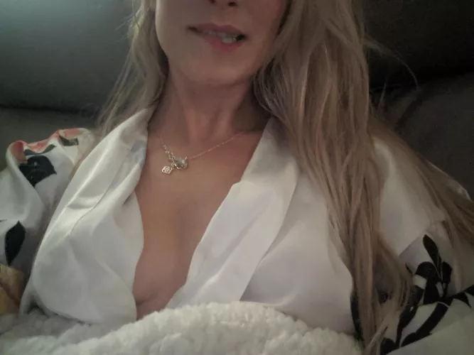 I'll take requests and answer DMs until my hubby can't take it anymore by HotWife_Elle_