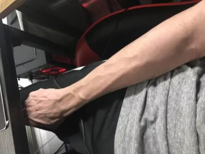 In need of something to choke by SayanMasterRace