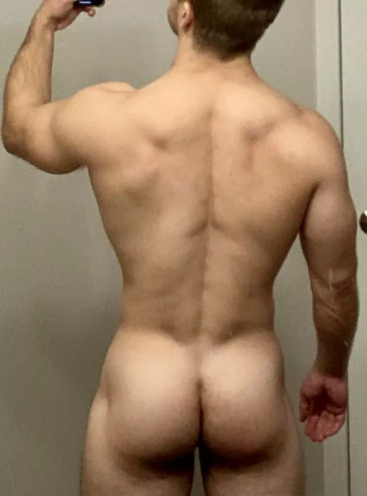 Is this cute too? A bit beefier...🍑 posted by DefinitionFamous9656