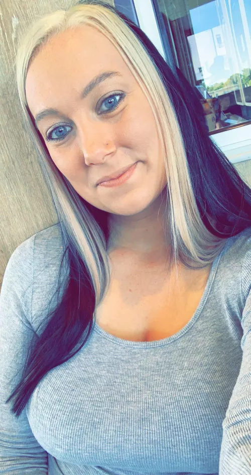 It’s Friday!! I’m bored, let’s play 😉 💦 by Ryder_d1e