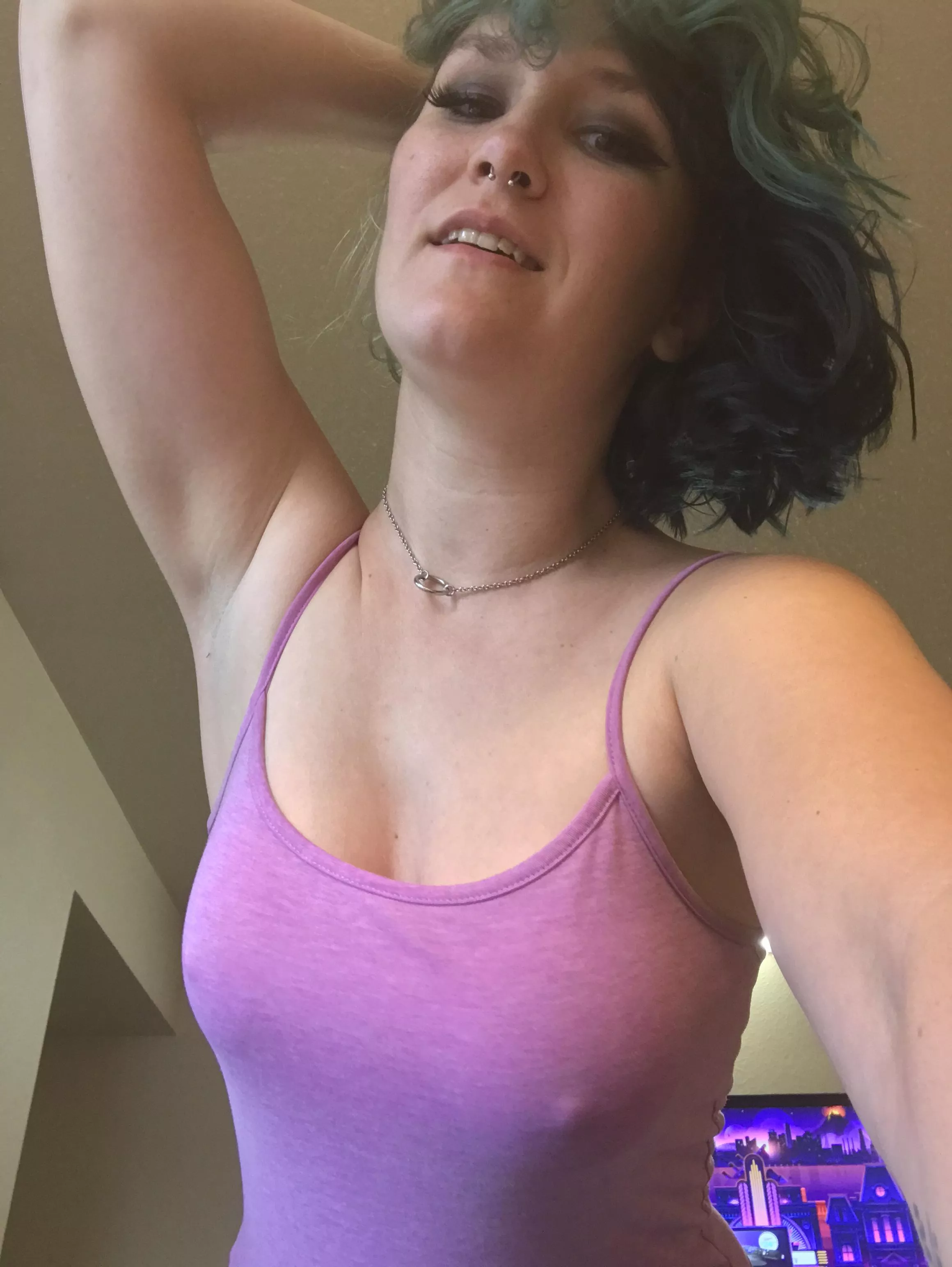 Lookin' good down there... posted by Evie_Nixx