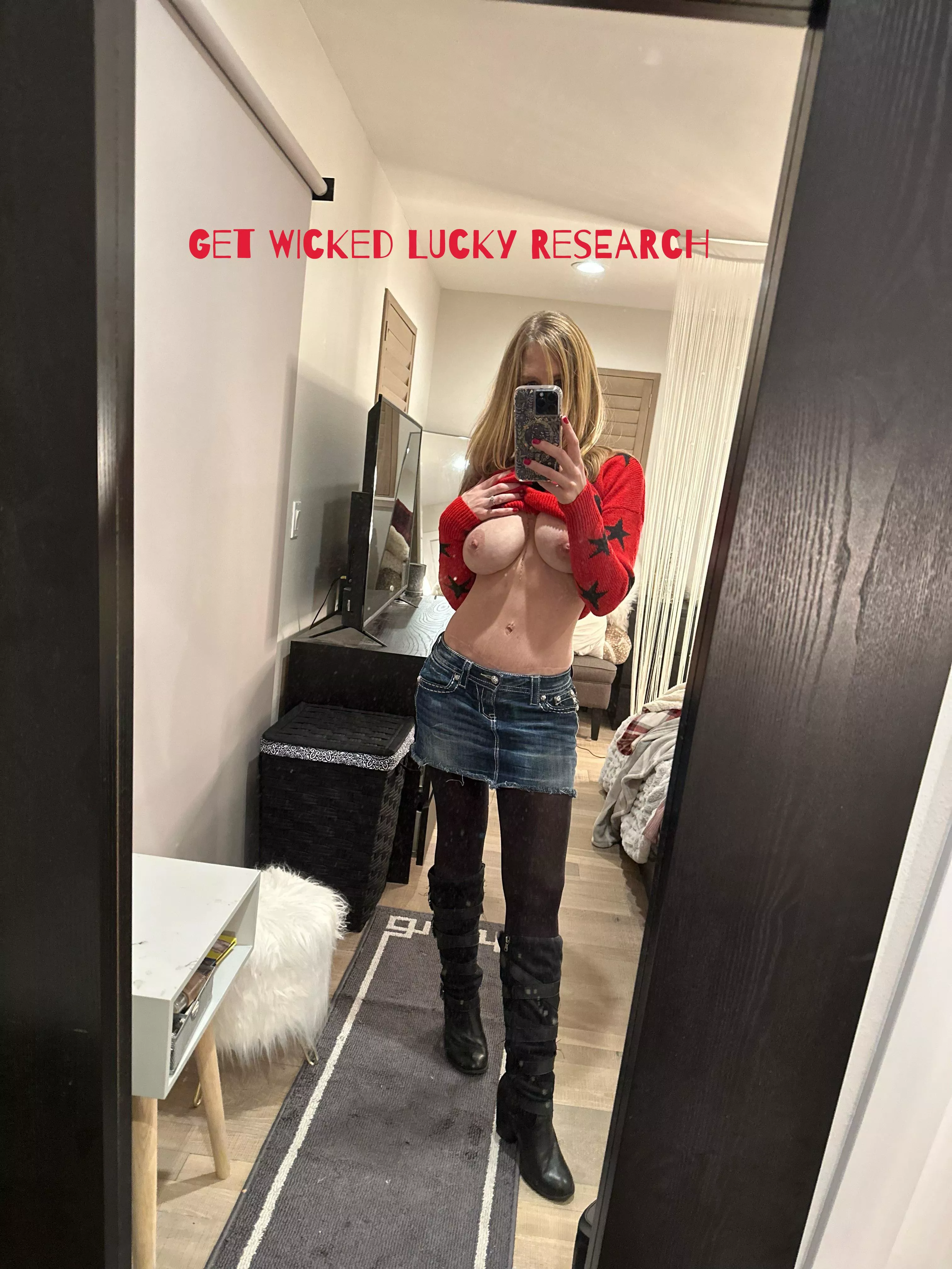 Love flashing my tits 💋 posted by Getwickedlucky