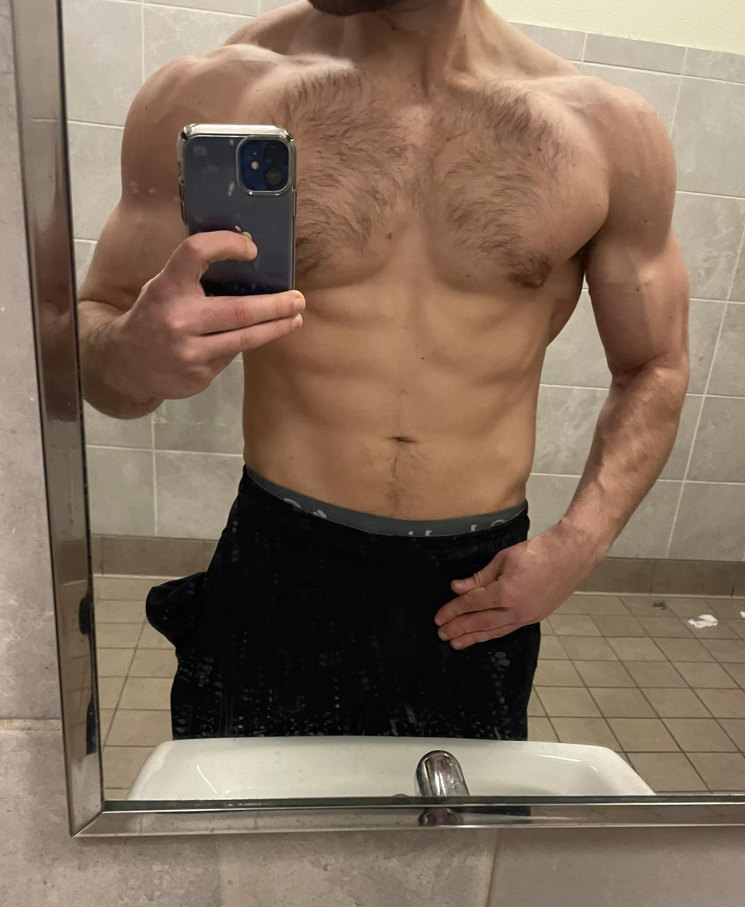 [M] M4F what would you be doing if you were in this pic? posted by jxd112