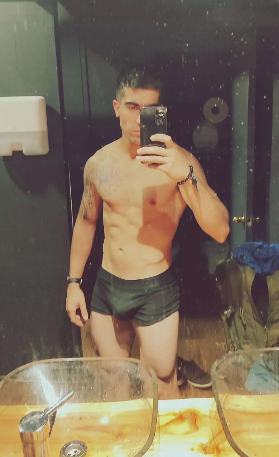 [M] Post workoutt DMs opeeen! posted by FacuLinusOF