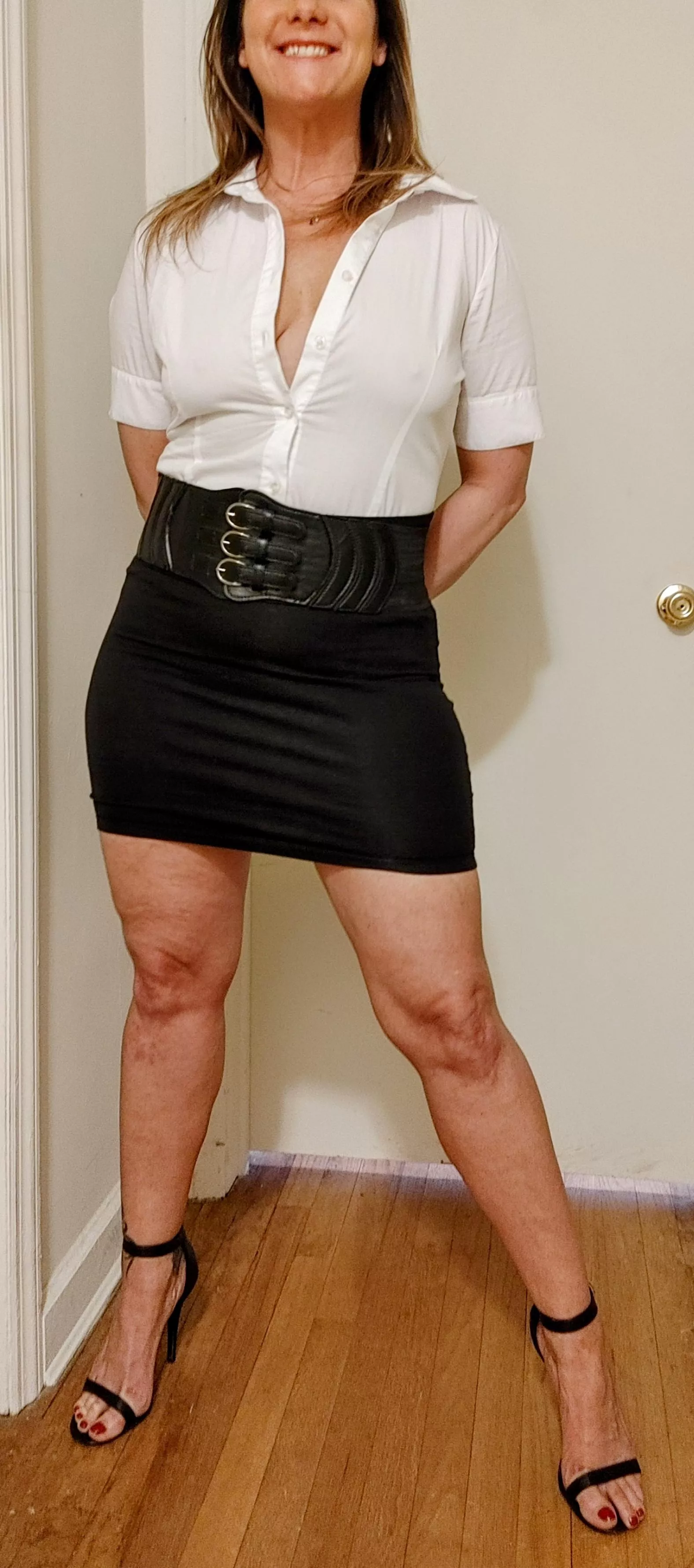 Meet Me at the Hotel Bar for a Drink posted by NataleeWould