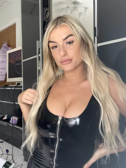 My favourite dress by Naughtyirishslut