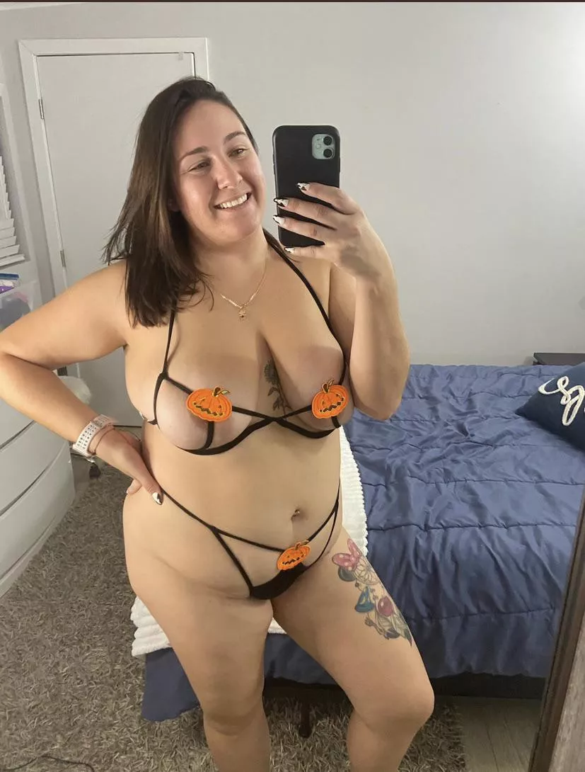 Need a horny redditor to cum posted by QuaintlyDelicate