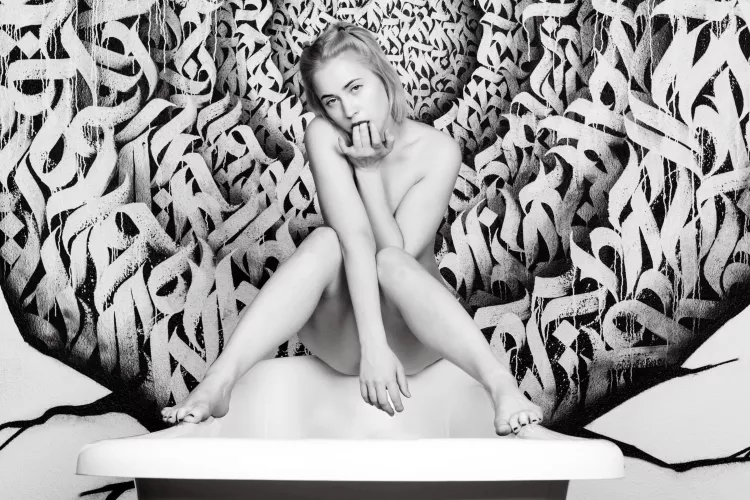 [oc]Nikki Hill are you have portal in you bath by Nikki_Hill