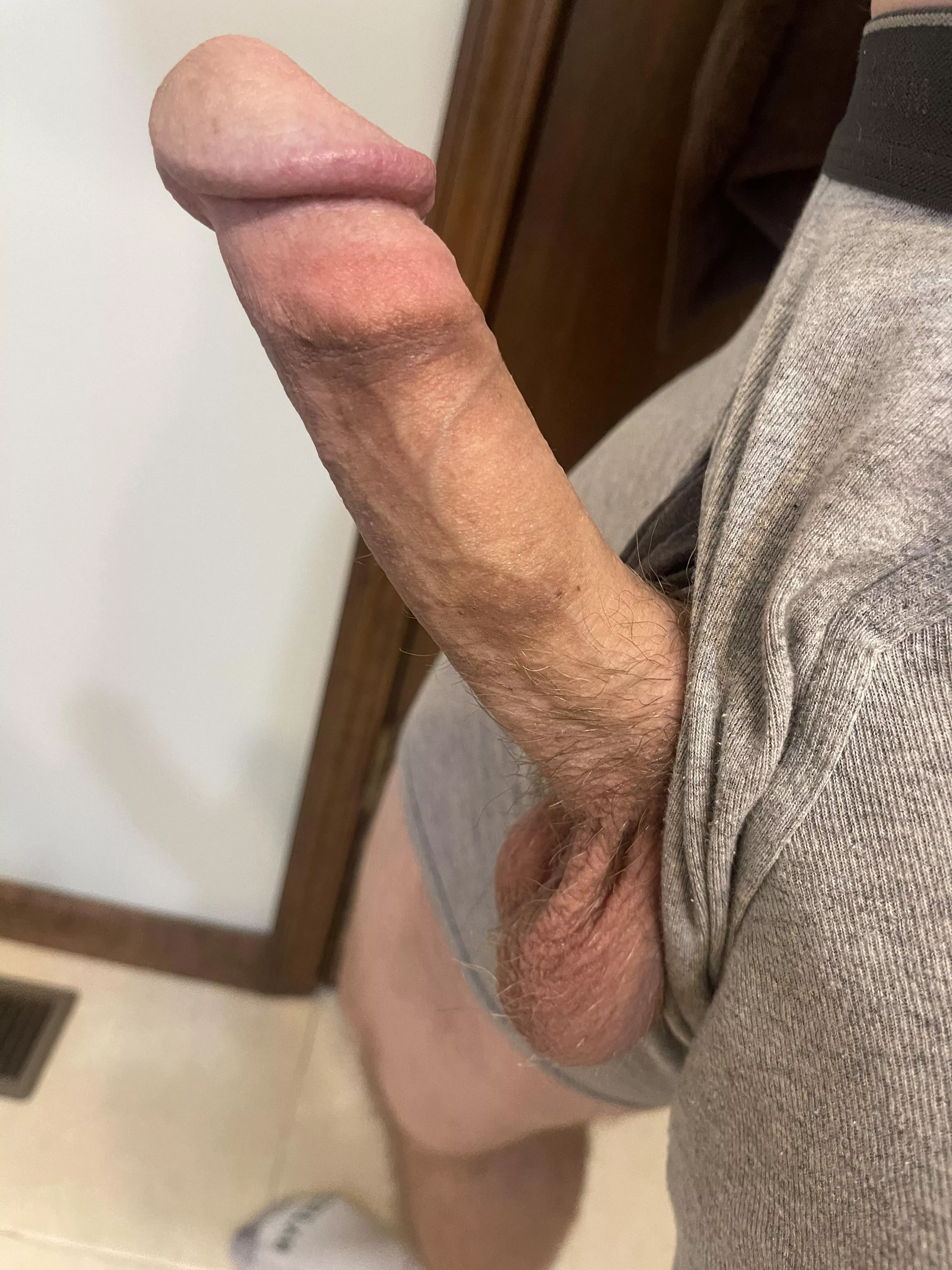 Off work and ready to play with my cock. Do you wanna watch me cum?? posted by Johnmacytn1