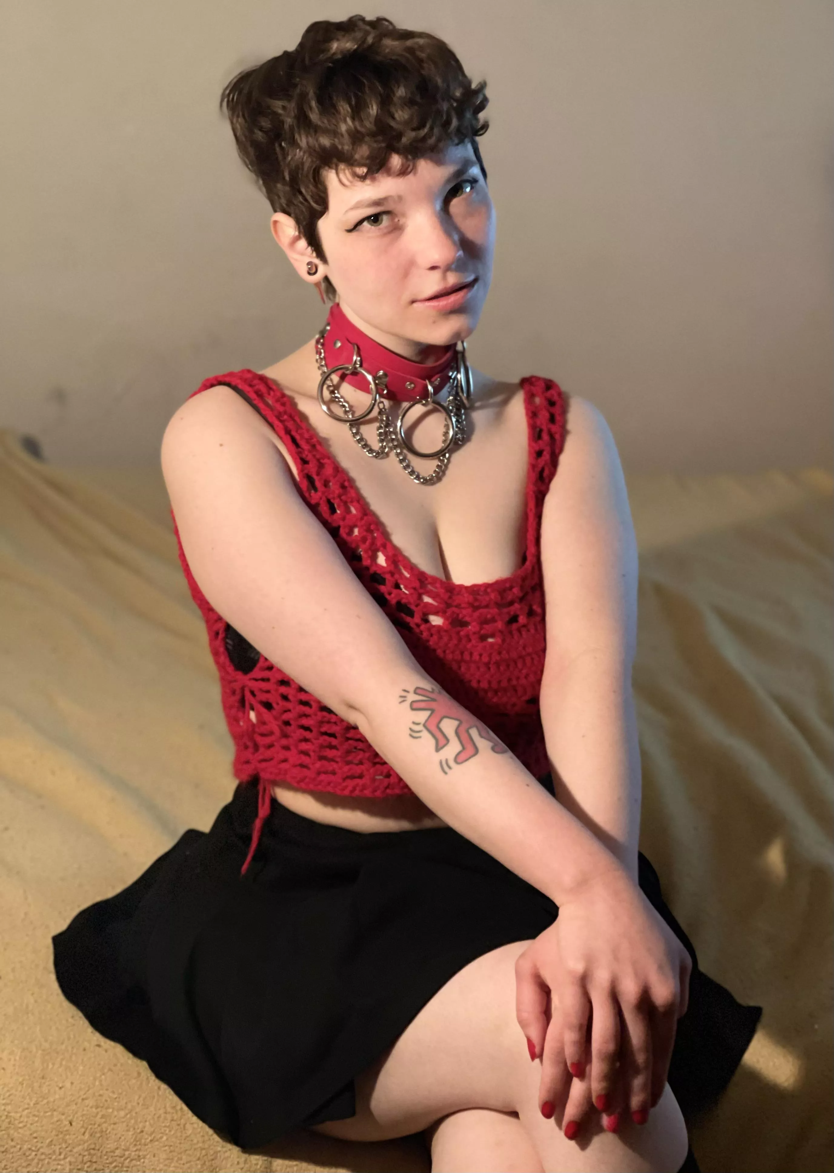 Pull me by my collar please posted by _Purrrsephone_