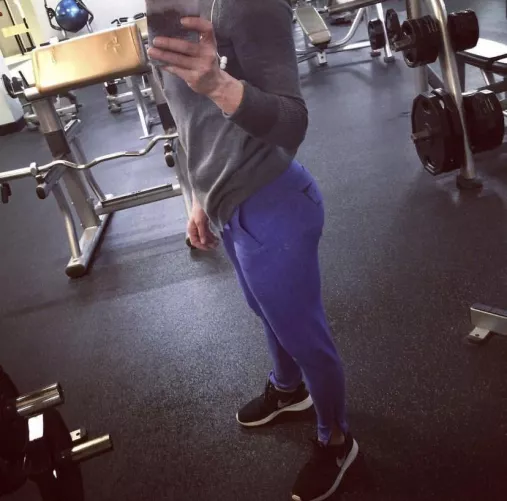 Saturday morning workouts are the best workouts. Empty gym, just me and the staff :) by HereToPostGymPics