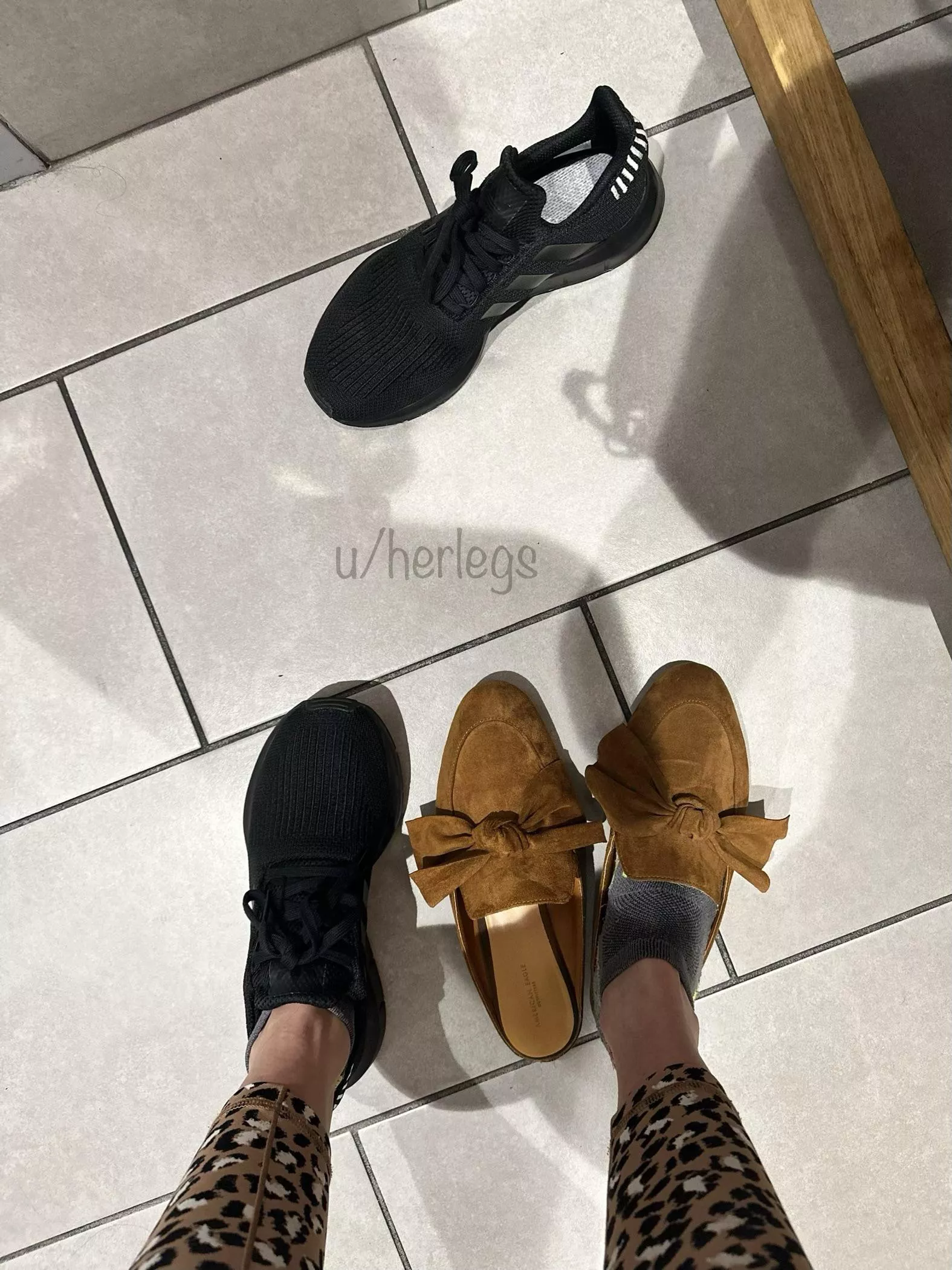 Since you guys seem to love my socks, here’s another pair posted by herlegs