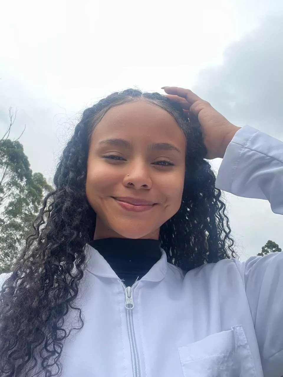 Small town girl on her way to the farm posted by ILoveSmilinggBack