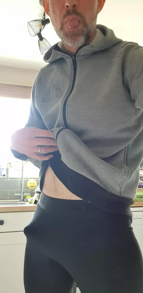 Someone is up early by PartySausage74