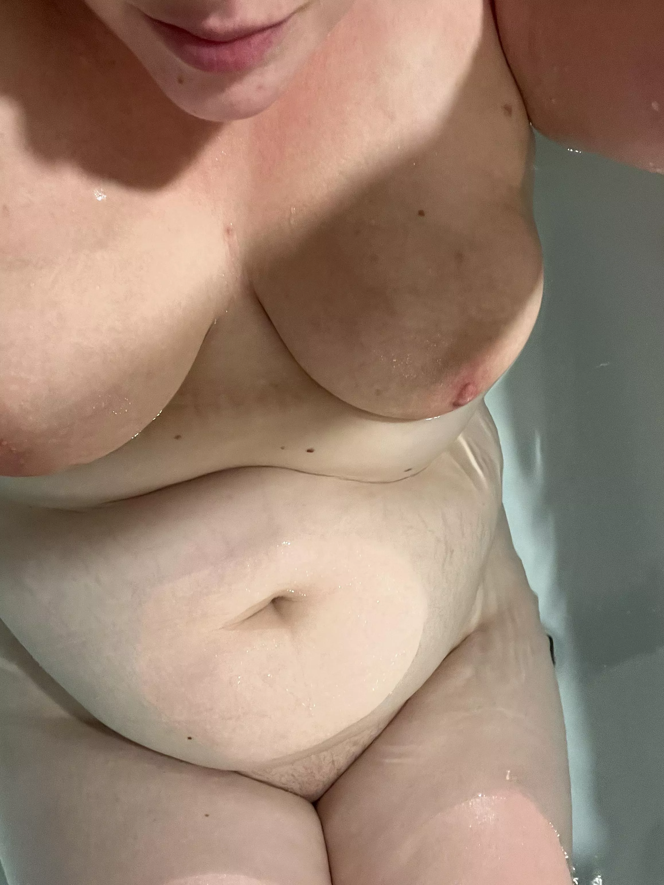 Spending some time worshipping my mombod with self care 😉 posted by SexyMrsMozz