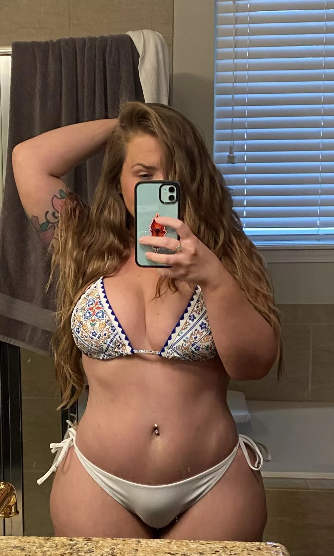 Thicker than cold oatmeal (f) posted by NikkiNeedsMore