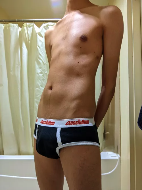 Tight Aussiebums by crosleyclock