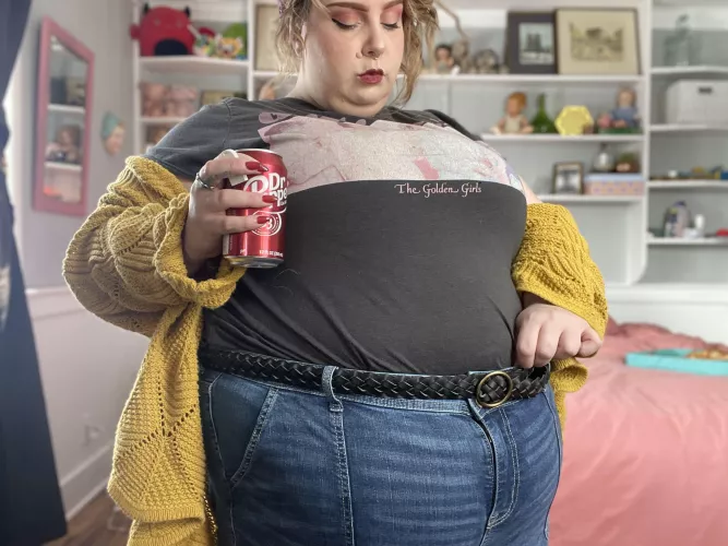 time to size up (again) 🐷 by Stupid-Fluf