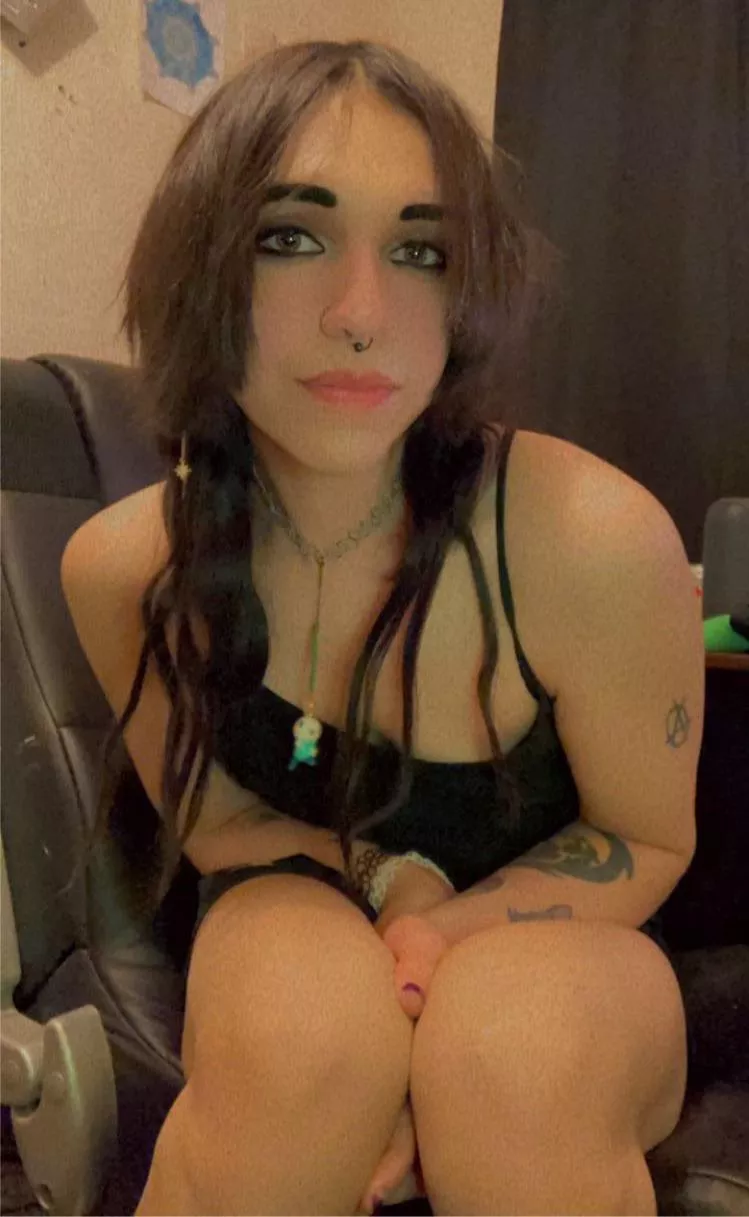 What’s your favorite type of cookie? 🖤 posted by autumnsnow612