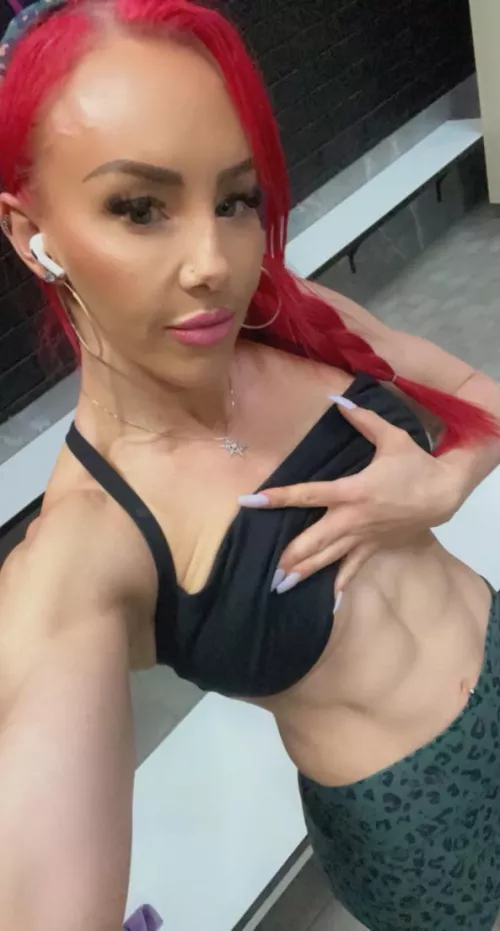 Who Likes abs? by GroundbreakingRub510