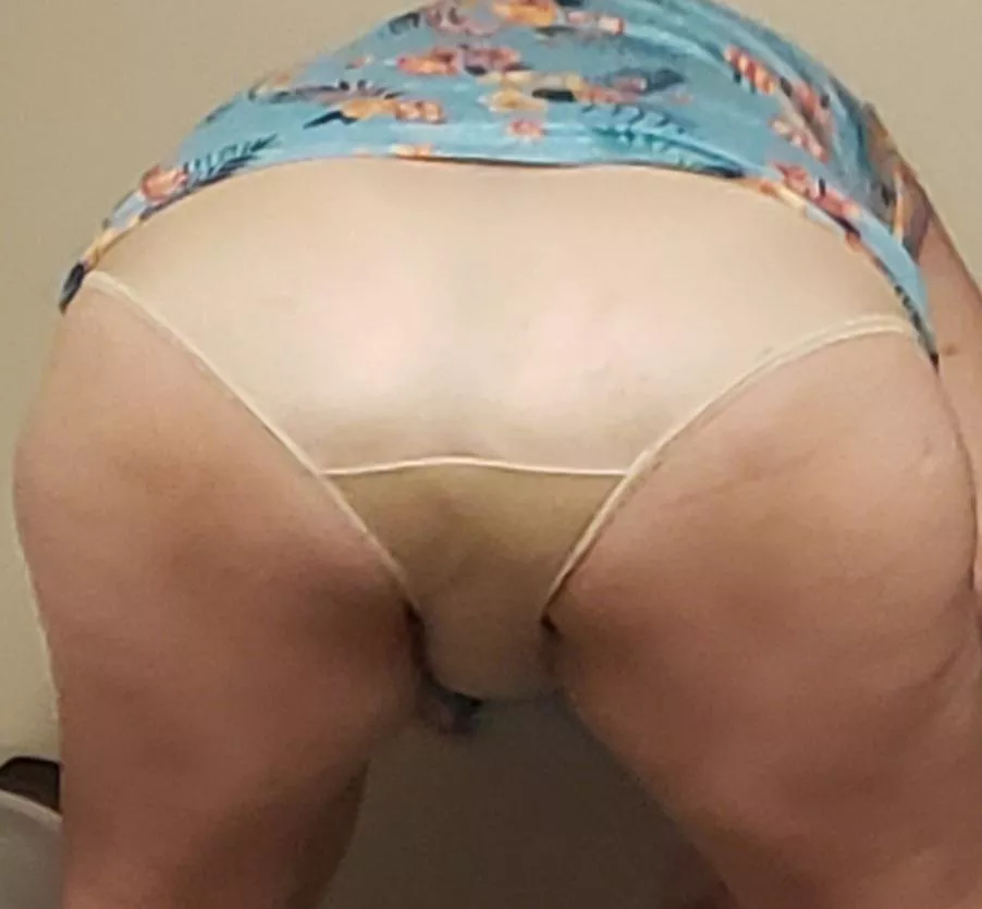 You boys like a mature slut gilf. I'm just a married cheating whore who loves bending over for cock when hubbies away. He won't be home for a while. posted by Beautiful_Contest631