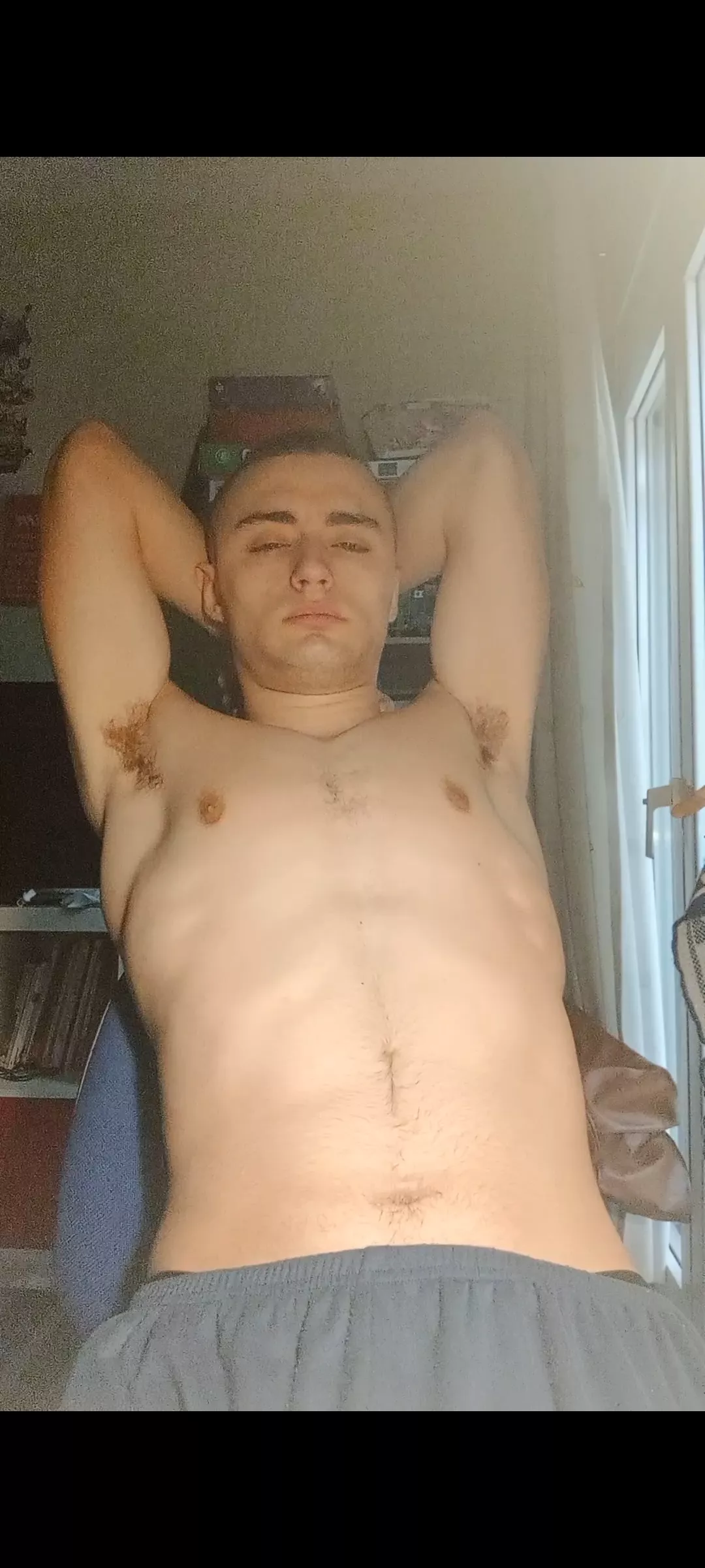 (18) looking for a bf? posted by AresGreekGod2004
