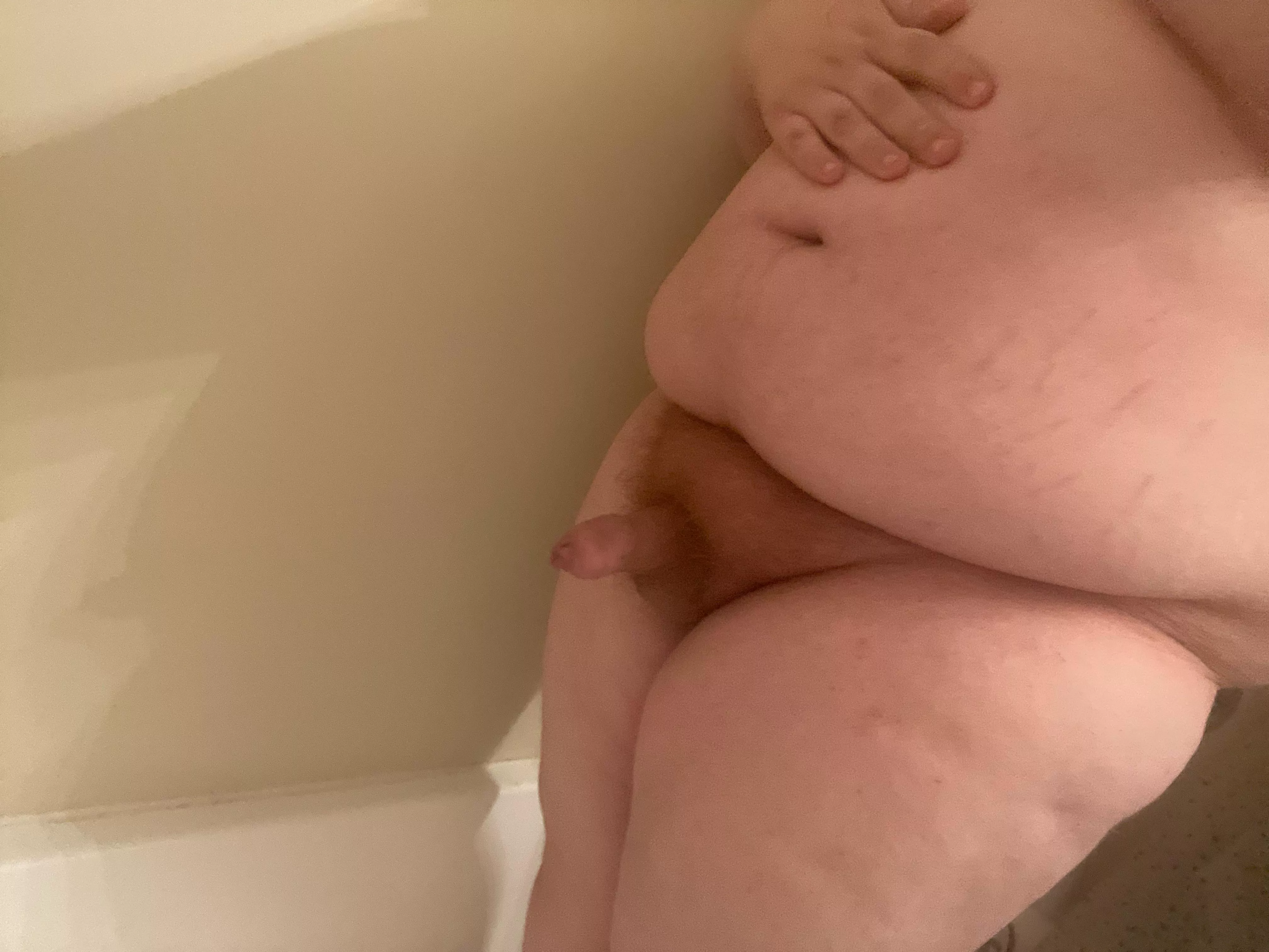 18 m looking for a good time😘 posted by Ok-Discount179