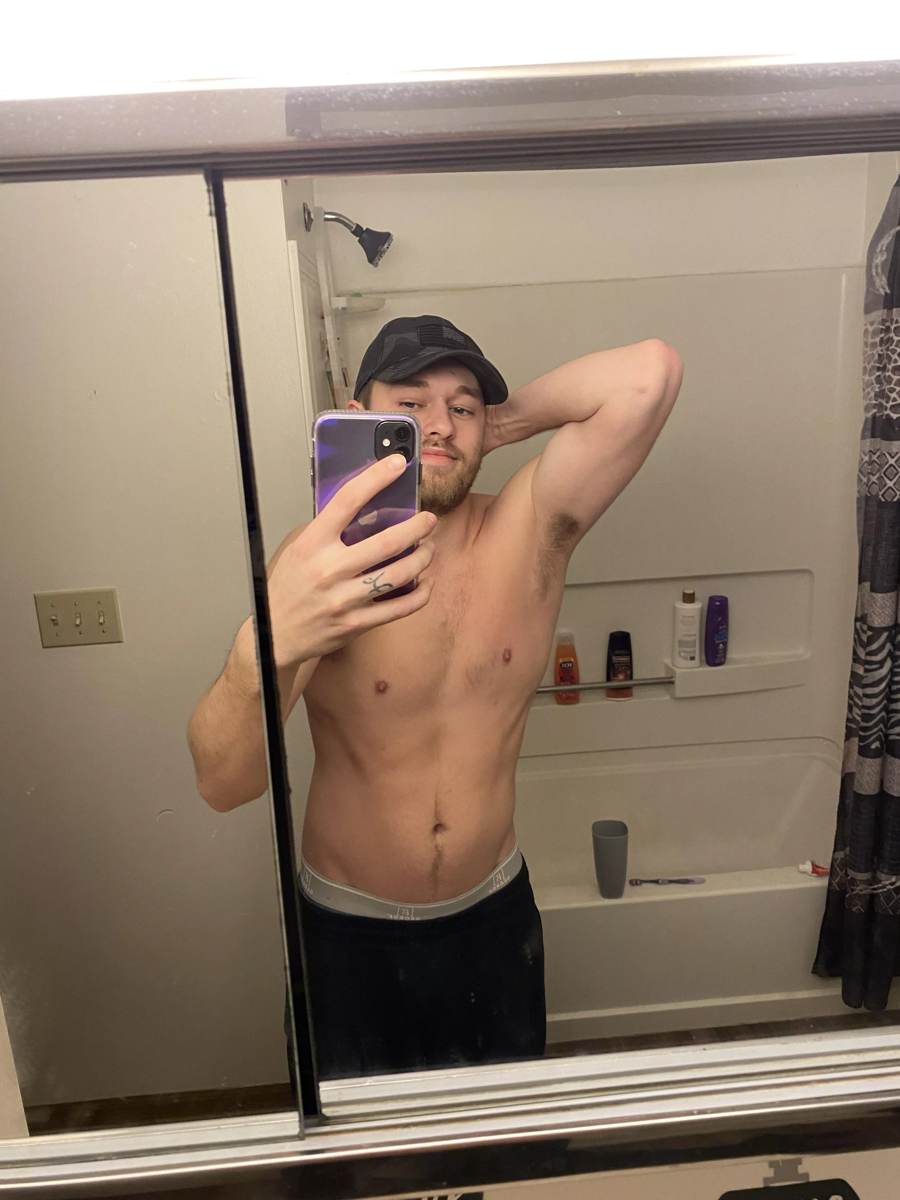 (24) Fuck I love the smell of my pits after work 😋 posted by Younghungbiguy23