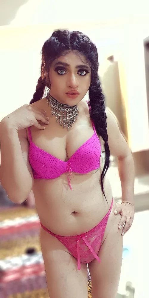 Any cocks hard watching me by Kiaqueenxx