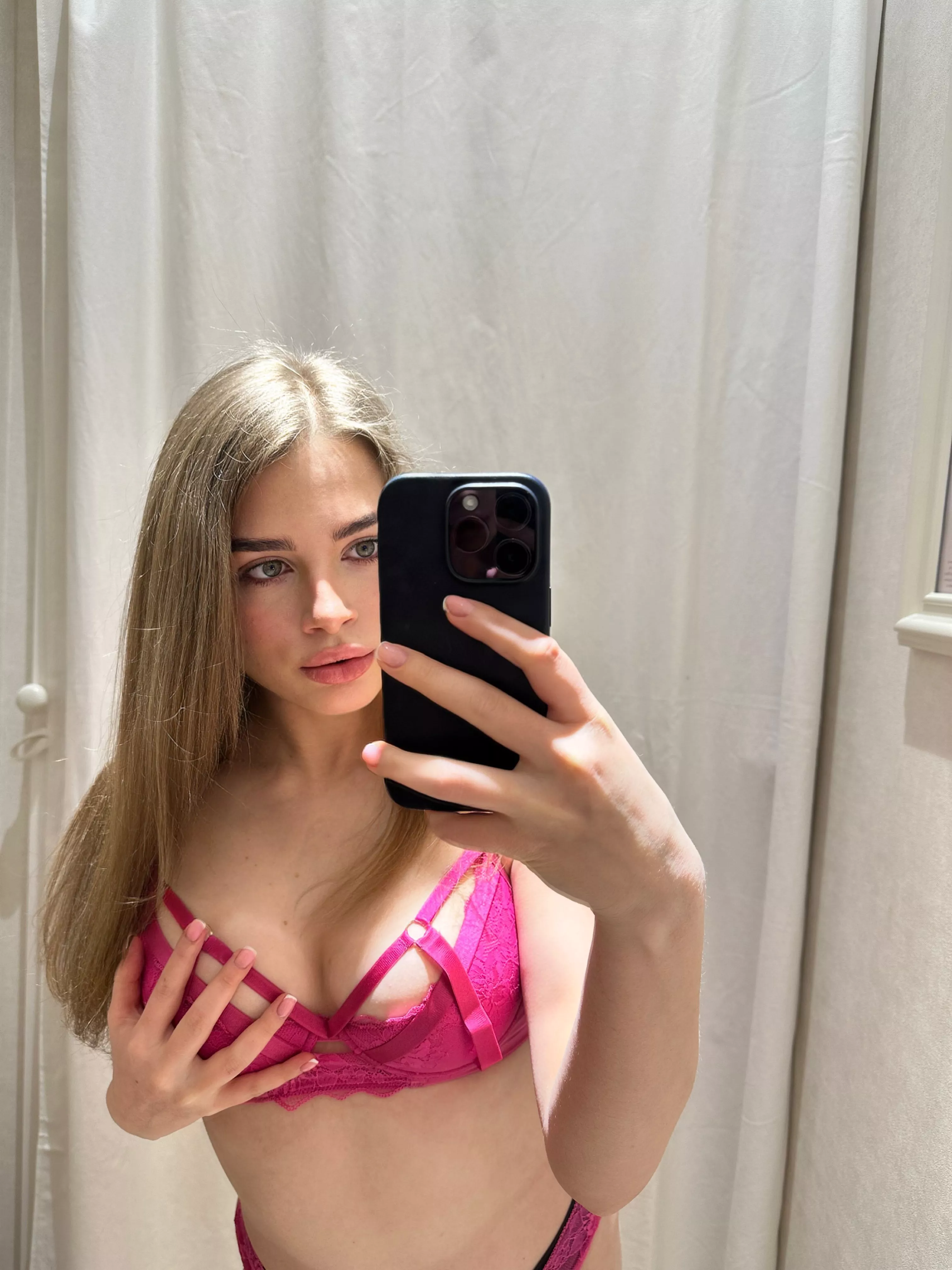 Baby in Pink posted by sweetylera69