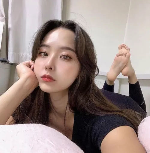 Beautiful Korean by mikano96