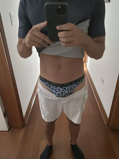 Before gym… by Dzzledrvr88