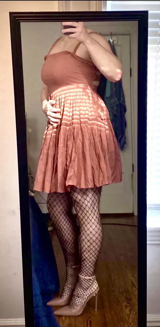 Being a girl feels so right! Would you like to see what’s under my dress? posted by femkrystal